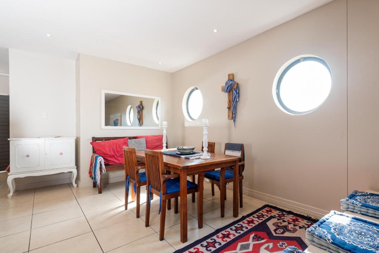 Indigo Bay 24 Apartment